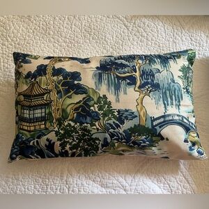 NWOT Chinoiserie/Pagoda Indoor/Outdoor Pillow
